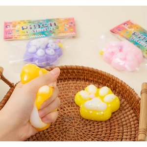 ของเล่นบีบลดความเครียดรูปอุ้งเท้าแมว สำหรับเด็กอายุ 5 ปีขึ้นไป ยี่ห้อ Fluid Star น่ารัก บีบแล้วคืนรูปช้าๆ ช่วยคลายเครียด - Product Image 6