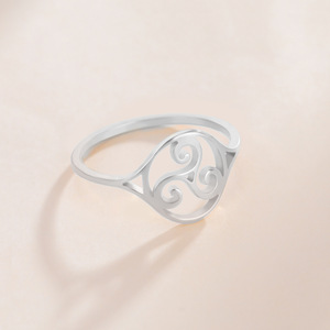 <span class=keywords><strong>Triskele</strong></span> Triskelion anillo de acero inoxidable Triple espiral amuleto anillos de dedo joyería Vintage regalo de cumpleaños para mujeres y hombres - Product Image 3