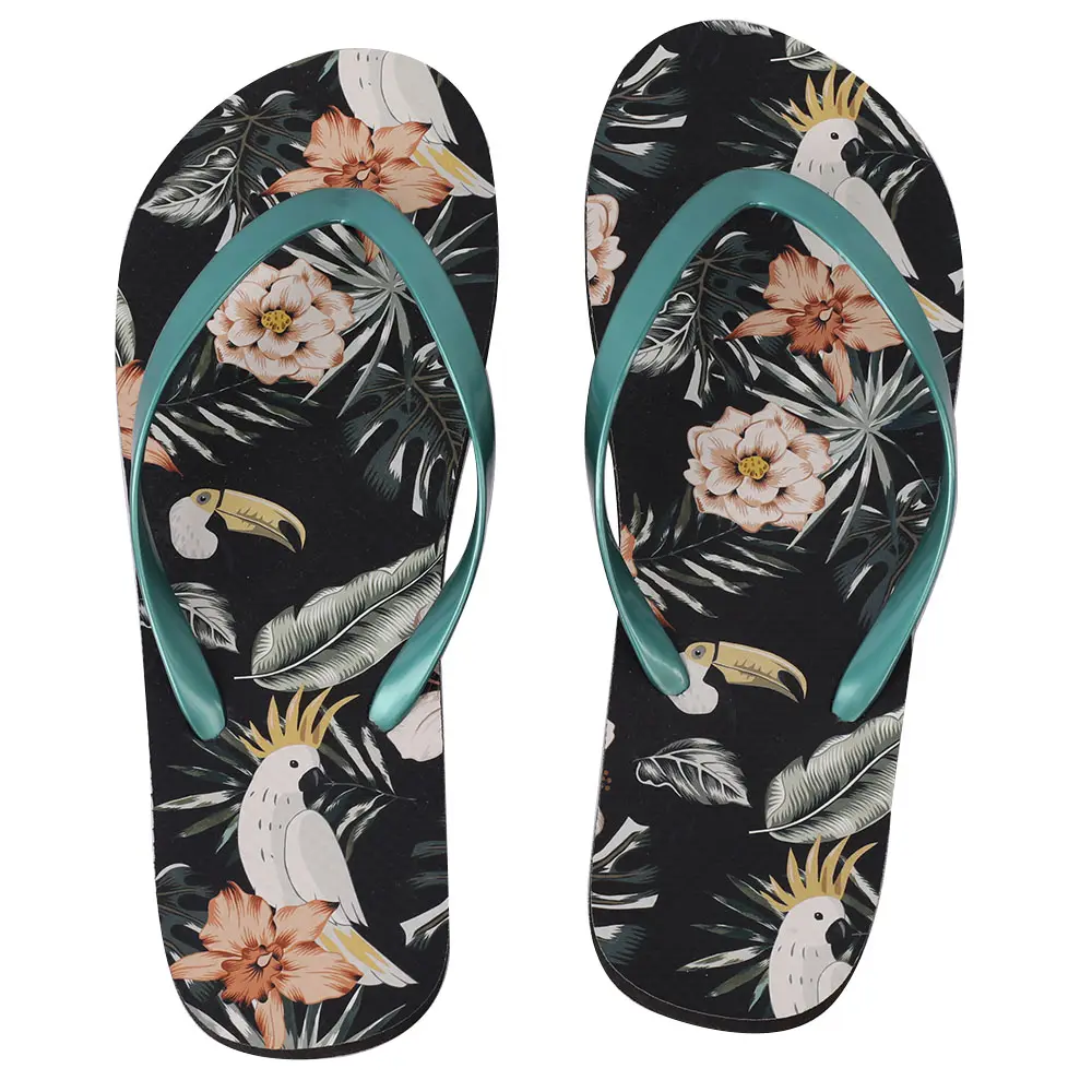 PE Sohle PVC Obermaterial Verkauf Tragen Sommer Hausschuhe Blume Dekoriert Flache Flip Flops Frauen Blumen Soft Print Flip Flop