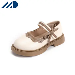 2023 nouvelles filles en cuir petite fille princesse bonnets chaussure Simple fille fond souple danse Chaussures Pour Enfants