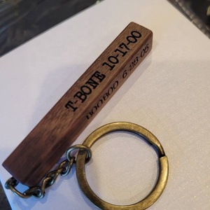 Promocional personalizado espacios en blanco DIY barra de madera llavero 4 caras grabado láser llavero de madera para regalo - Product Image 6