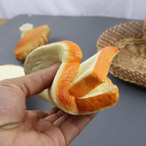 Modèles de gâteaux, pains et toasts artificiels réalistes en PU pour la décoration de table d'Halloween, de la maison et de la cuisine, et la photographie culinaire miniature - Product Image 3