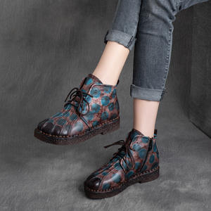 รองเท้าบูทส้นแบนแบบผูกเชือก สไตล์ชาติพันธุ์ย้อนยุค หนังวัวแท้ พื้นนุ่ม สีสันตัดกัน สำหรับผู้หญิง คอลเลคชั่นฤดูใบไม้ร่วง - Product Image 1