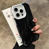 Coque de téléphone antichoc en tissu velours Snow Mountain compatible avec iPhone 17 Air 16 15 14 Plus 13 12 11 Pro Max