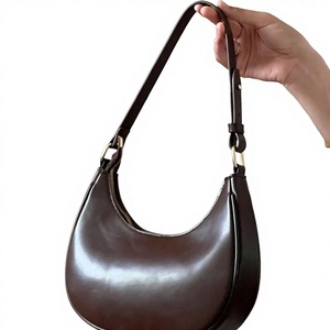 Bolsa de Hombro Deportiva de Nailon Hecha a Mano, Personalizada y de Alta Calidad, para Viajes al Aire Libre, de Gran Capacidad, para Mujer - Product Image 1