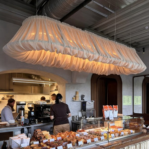 Lustre en tissu créatif à six têtes longues avec éclairage LED blanc pour café, restaurant, comptoir - Product Image 1