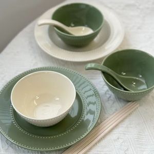 Vaisselle en céramique solide verte et blanche fabriquée en Chine à bas prix avec des points en relief, ensemble de vaisselle en céramique de luxe - Product Image 6