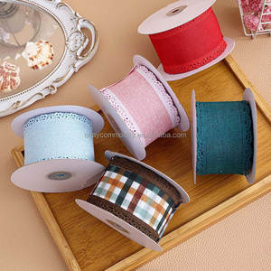 <span class=keywords><strong>Ruban</strong></span> en lin uni rose <span class=keywords><strong>et</strong></span> <span class=keywords><strong>blanc</strong></span> fait main <span class=keywords><strong>de</strong></span> 2,5 pouces avec bord festonné pour emballage cadeau - Product Image 4