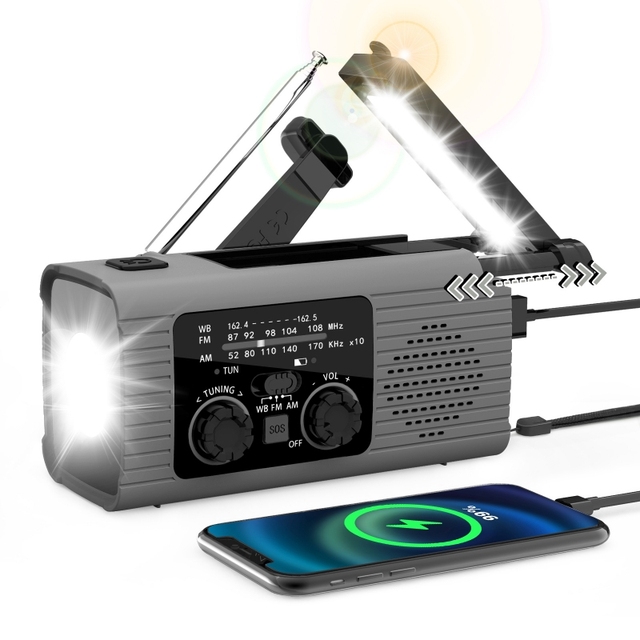 Multi-function Disaster Prevention Radio Rechargeable Portable 4000mAh Solar Charging Portable Radio