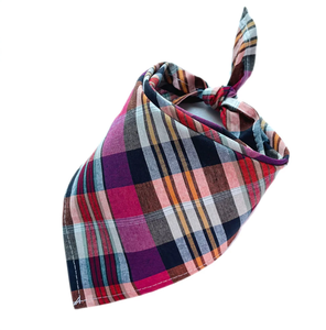 Bandana pour <span class=keywords><strong>chien</strong></span> en coton à imprimé à carreaux classiques, bavoirs personnalisés, écharpe, accessoires de fête, tenues de festival en plein air - Product Image 3