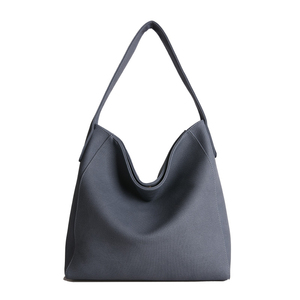 En 2026, les produits imperméables seront adaptés aux sorties quotidiennes des femmes et divers styles pour le choix. - Product Image 1