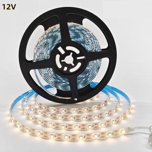 Jeu de bandes lumineuses monochromes <span class=keywords><strong>LED</strong></span> 12v2835 5 mètres/rouleau 60 leds/mètre avec adaptateur d'alimentation <span class=keywords><strong>bande</strong></span> lumineuse flexible auto-adhésive - Product Image 2