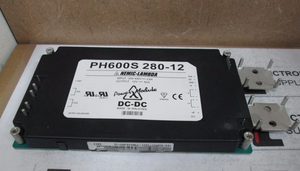 Tension d'entrée large de catégorie industrielle de bâti de carte de module d'alimentation de commutation de TDK PH100S48-15 15V 6.67A 100W - Product Image 2