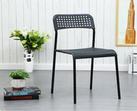 Petite chaise de loisir en plastique creux, solide et ferme, pour loisirs en plein air
