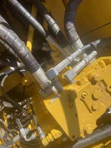 Excavatrice sur chenilles Komatsu PC210 d'occasion, 21 tonnes, moteur 103 kW, boîte de vitesses, pompe à engrenages, roulement, modèle 2022, puissante, pour routes rurales - Product Image 6