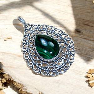 Colgante de Plata de Ley 925 hecho a mano con bisel de corte de pera Natural, piedra preciosa de malaquita para fiestas, bodas, regalo personalizado - Product Image 1