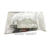 Nuevo en caja Válvula solenoide SY7120-5GZ-02