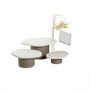 ชุดขาตั้งเค้ก 3 ขนาด ดีไซน์สวยงาม สีดำ สำหรับเสิร์ฟเค้กช็อกโกแลต โดย Home Arts - Product Image 1