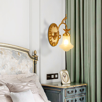 Lampe murale de luxe française en cuivre massif, lampe décorative pour hall de villa, lampe murale créative rétro pour chambre à coucher, bureau ou chevet