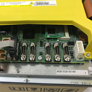 Nuevo Sistema de Control Original de la Serie FANUC Oi-MF A02B-0338-B500 - Product Image 3