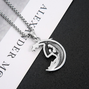 Yunnique Dragon Moon Collar con colgante de acero inoxidable, joyería de moda para hombre, regalo - Product Image 3