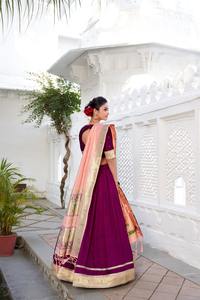 Vino Vichitra Seda Lehenga Choli Con Paithani Dupatta Y Blusa Bordada Lehenga Indio - Product Image 2