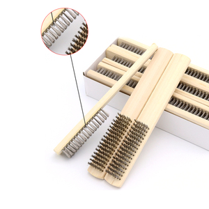 <span class=keywords><strong>Brosse</strong></span> en fil d'acier à long manche en bois naturel nettoyant la <span class=keywords><strong>brosse</strong></span> métallique de surface métallique avec l'élimination de la rouille - Product Image 4