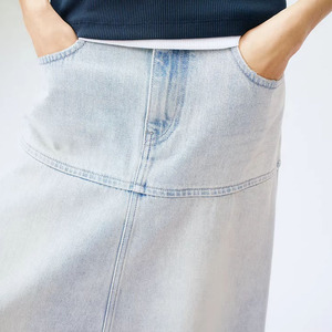 Descubre el Código de Frescura Veraniega con el Vestido Vaquero Azul Claro Ultra Largo de Cintura Alta, a la Moda Sin Límites - Product Image 3
