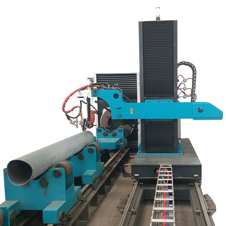 Пятиосевой роликовый станок для плазменной и пламенной резки труб с ЧПУ