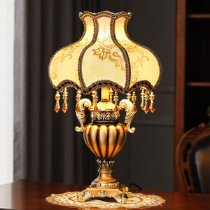 Victoria phong cách Châu Âu Retro Mỹ cổ điển sang trọng lãng mạn đèn bàn đám cưới cho phòng khách và phòng ngủ cạnh giường ngủ - Product Image 2
