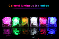 Cubetto di Ghiaccio LED Attivato dall'Acqua con Cambio Colore Automatico Rapido/Lento per Bar
