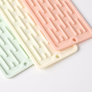 Hot Sale Rectangle Non-slip Insulation <b>Kitchen</b> Silicone Drain <b>Mat</b> Silicone Dish <b>Drying</b> Drain Pad for Countertop - Product Image 5