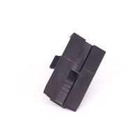 Clips automatiques Push-In Yilushun retenue de câble fournie en usine pour bouclier de pare-chocs de fixation automobile personnalisé OEM sécurité assurée