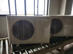Aire Acondicionado Solar Split de 12000 BTU DC48V con Compresor Rotatorio para Uso Doméstico Fuera de la Red UNP-DC48V12K WIFI 1.100% Pure Cop - Product Image 3