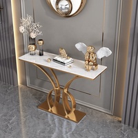 Table console moderne en métal, cadre doré, plateau noir, pour hall d'entrée, couloir, projets hôteliers et villas