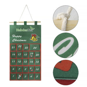Calendrier de l'Avent en feutre polyester vert de Noël avec chiffres blancs, motifs pingouin et flocon de neige brodés, 25 poches, décoration suspendue - Product Image 6
