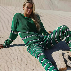 Herfst Winter Europese Amerikaanse dames 2-delige gebreide set gestreepte coltrui met lange mouwen losse casual broek modieuze outfit - Product Image 4
