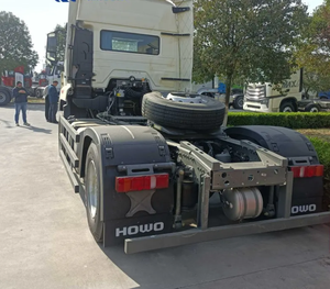 Tête de tracteur d'occasion Sinotruk N7G 4x2 en stock Tracteur à transmission automatique pour camion léger - Product Image 4