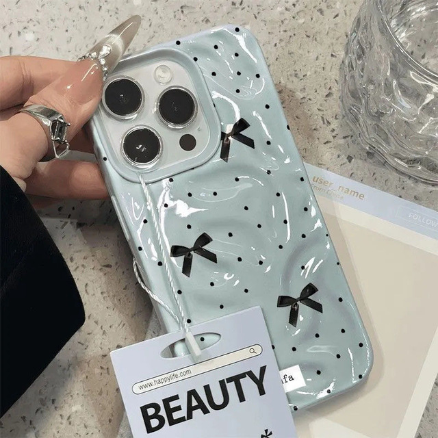 Black Polka Dot Bow-shaped Three-dimensional Pleated case Is Suitable for 17 Promax Phone Case, 16 Meteorite Pattern, 15 Pro.