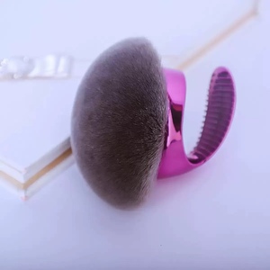 Best-seller Pinceau pour timbre à poudre libre à tête de champignon végétalien pour visage et corps Pinceau multifonctionnel pour poudre de cou - Product Image 5