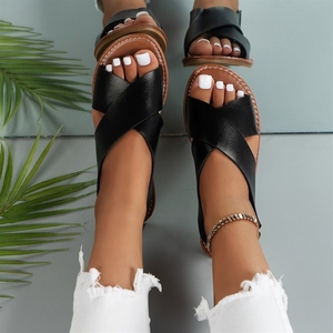 Hot Latest Design Flat Sandals Casual Wholesale High Quality Summer PU Soft Daily Large Size Sandals Women Shoes - Product Image 4