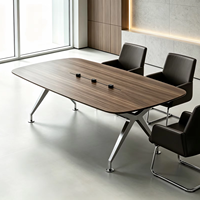 Table de conférence contemporaine en forme de bateau, bureau de réunion pour cadres avec gestion intégrée des câbles