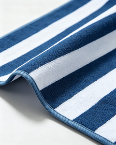Grande serviette de plage en coton rayée, personnalisable avec votre design, absorbante, séchage rapide, pour la piscine et les voyages - Product Image 2