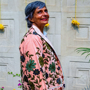 Elegante Chaqueta Acolchada de Lona Ecológica con Bordado Floral Rosa Bebé para Mujer, Cuello Chal, Manga Larga, Otoño-Invierno - Product Image 1