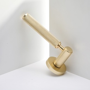 Maniglia per Porta in Ottone Massiccio con Base in Lega di Zinco, Finitura Satinata, Stile Europeo per Porte Interne in Legno e Camere da Letto - Product Image 5