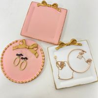 Plateau de rangement pour bijoux, style minimaliste en résine, de style européen, pour anniversaire, article décoratif, fait main, exquis