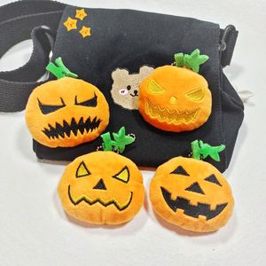 Oferta Especial: Llavero de Peluche de Halloween, Colgante Creativo de Muñeco de Calabaza, Broche Divertido DIY y Adorno para Bolsos (Recuerdos Kawaii para Fiestas al por Mayor) - Product Image 2