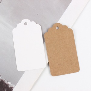 Etiquetas colgantes de papel kraft Sino Kraft en blanco de 7x4cm, 7x2cm, 5cm, redondas, en forma de corazón y estrella con cordel para empaque de regalos - Product Image 5