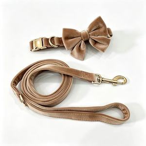 Elegante Conjunto <span class=keywords><strong>de</strong></span> Collar y Correa <span class=keywords><strong>de</strong></span> Terciopelo para Mascotas con Lazo, Hebilla Metálica, Regalo para Perros y Gatos, Cumpleaños, Boda, Navidad, Sesión <span class=keywords><strong>de</strong></span> <span class=keywords><strong>Fotos</strong></span>, Paseo Diario - Product Image 3
