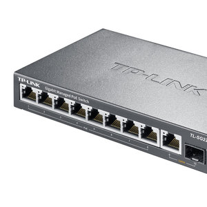 Commutateur réseau TP-LINK TL-SG2210P Full Gigabit à gestion cloud, 8 ports PoE avec surveillance, ports SFP/RJ45 et port réseau - Product Image 4